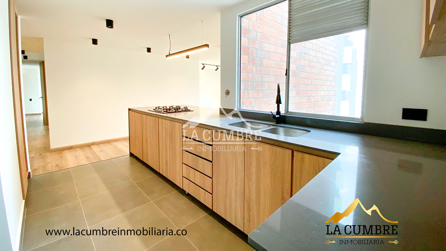Apartamento de 3 alcobas en arriendo en Los Balsos, Medellín, 115 m² · foto 6 de 13