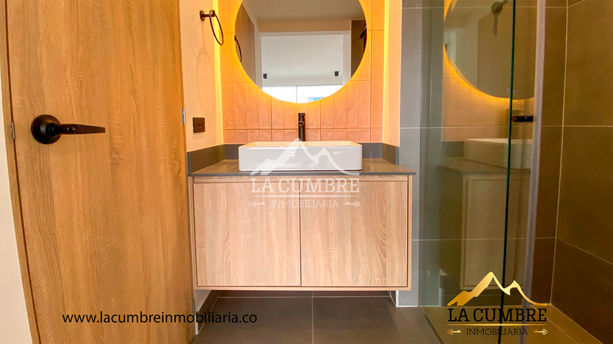Apartamento de 3 alcobas en arriendo en Los Balsos, Medellín, 115 m² · foto 10 de 13