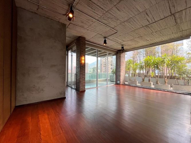 Apartamento de 3 alcobas en venta en El Poblado, Medellín, 270 m² · foto 14 de 18