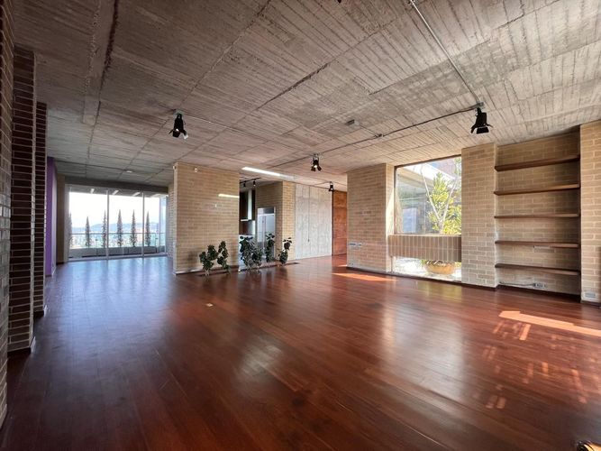 Apartamento de 3 alcobas en venta en El Poblado, Medellín, 270 m² · foto 7 de 18