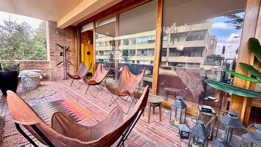 Apartamento en venta en Los Rosales, Bogotá · foto 6 de 24