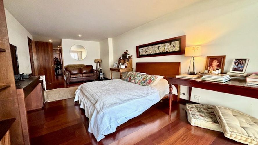 Apartamento en venta en Los Rosales, Bogotá · foto 16 de 24