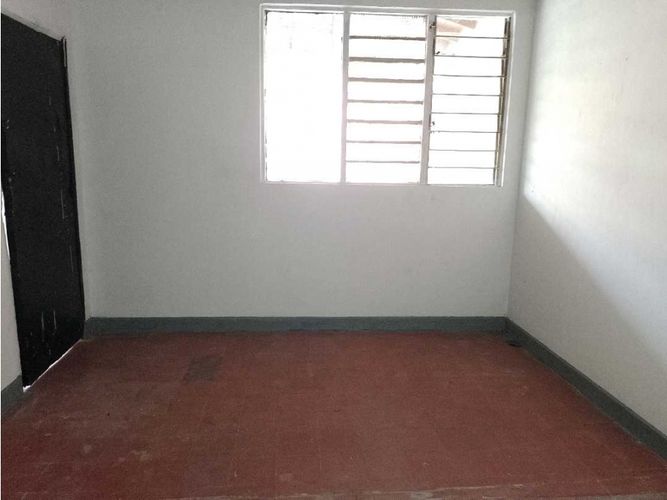 Local en arriendo en Jesus Nazareno, Medellín, 110 m² · foto 16 de 24