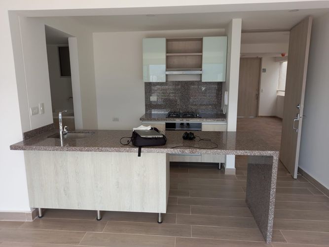 Apartamento de 3 alcobas en venta en Provenza, Bucaramanga, 76 m² · foto 7 de 22