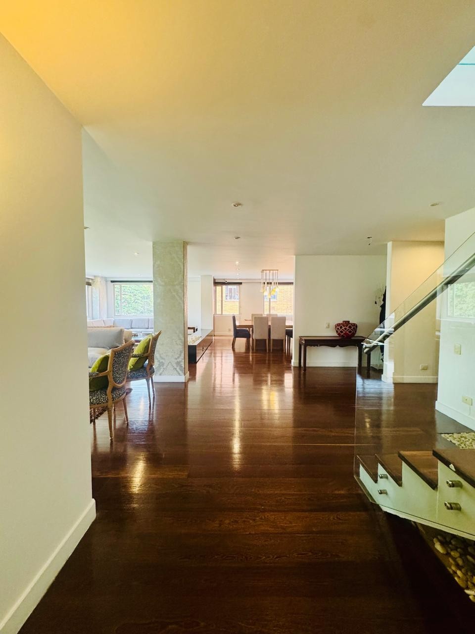 Apartamento en venta en Santa Barbara Occidental, Bogotá · foto 3 de 24