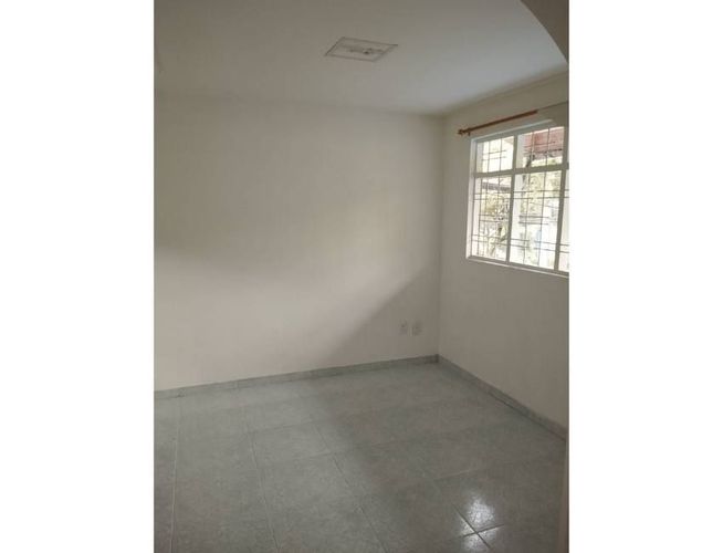 Casa de 8 alcobas en venta en La Salle, Bucaramanga, 240 m² · foto 14 de 18