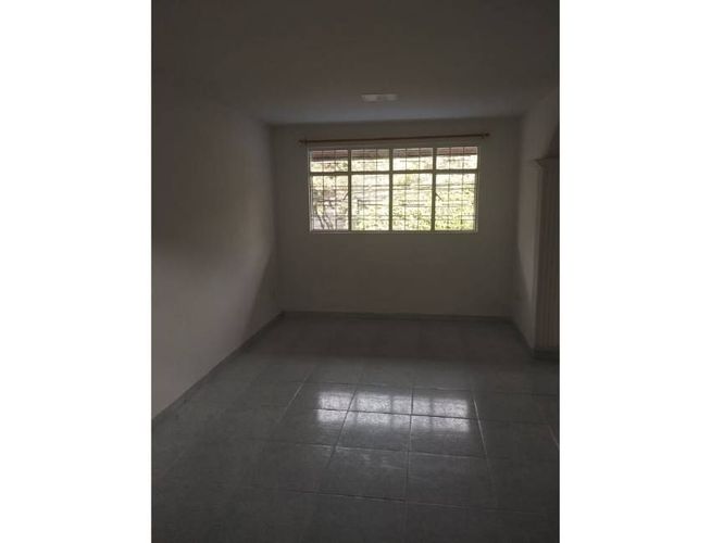 Casa de 8 alcobas en venta en La Salle, Bucaramanga, 240 m² · foto 13 de 18