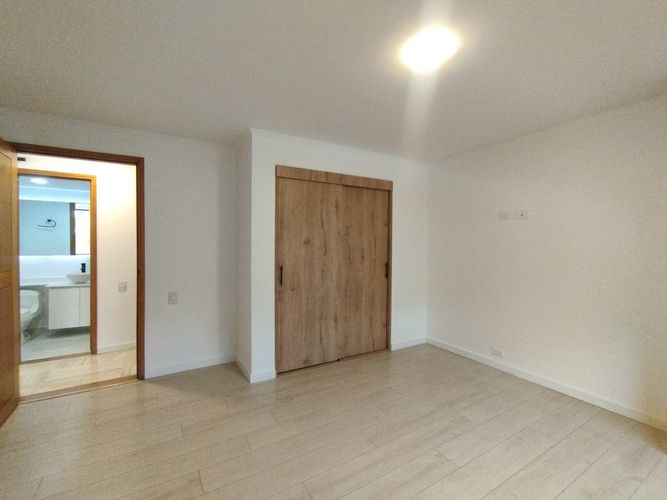 Apartamento de 2 alcobas en arriendo en El Poblado, Medellín, 126 m² · foto 15 de 20
