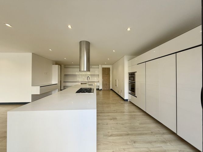 Apartamento de 4 alcobas en venta en Santa Barbara Alta, Bogotá, 455 m² · foto 6 de 22