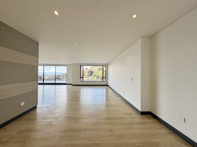 Apartamento de 4 alcobas en venta en Santa Barbara Alta, Bogotá, 455 m² · foto 16 de 22