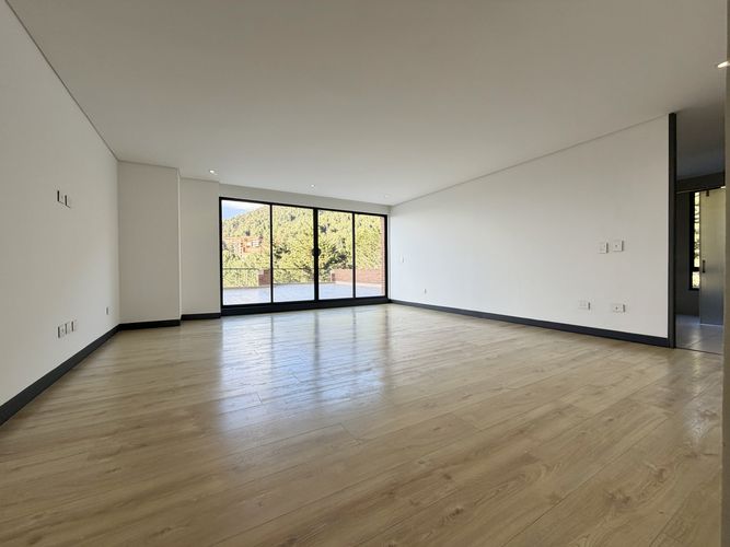 Apartamento de 4 alcobas en venta en Santa Barbara Alta, Bogotá, 455 m² · foto 17 de 22
