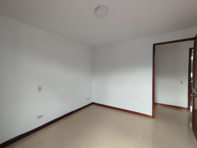 Apartamento de 3 alcobas en arriendo en El Poblado, Medellín, 127 m² · foto 14 de 20