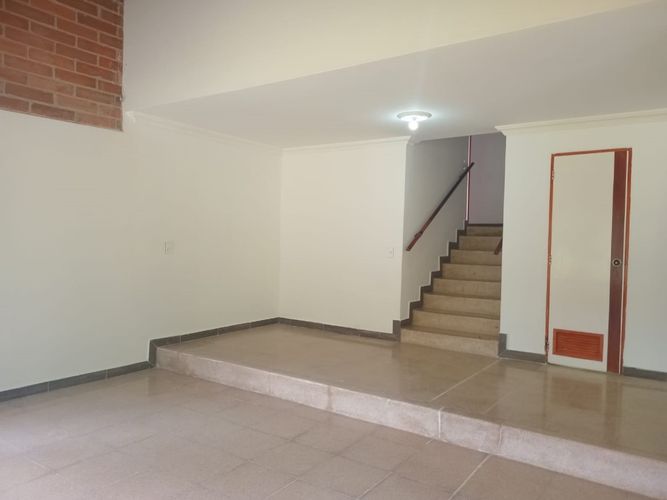 Oficina en arriendo en Escobero, Envigado, 400 m² · foto 2 de 20