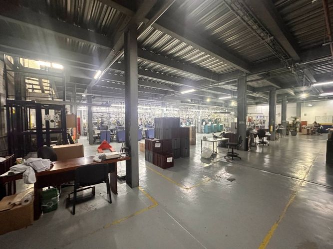 Bodega en arriendo en Simon Bolivar, Itagüí, 1000 m² · foto 7 de 17