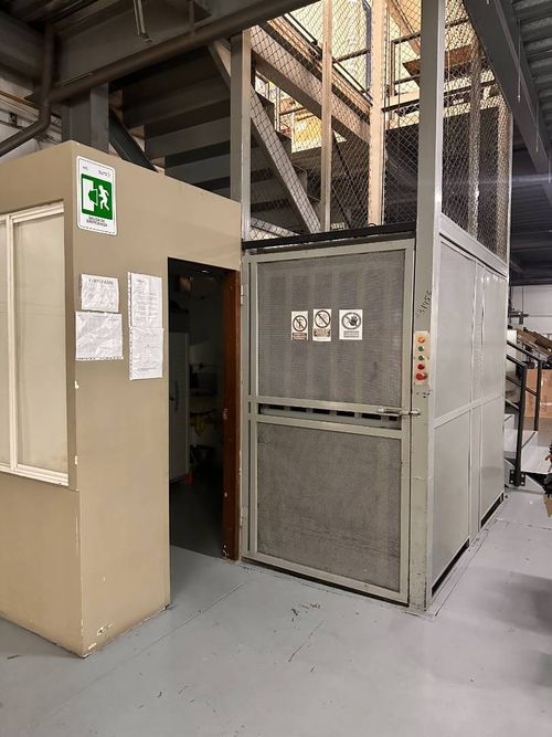 Bodega en arriendo en Simon Bolivar, Itagüí, 1000 m² · foto 9 de 17