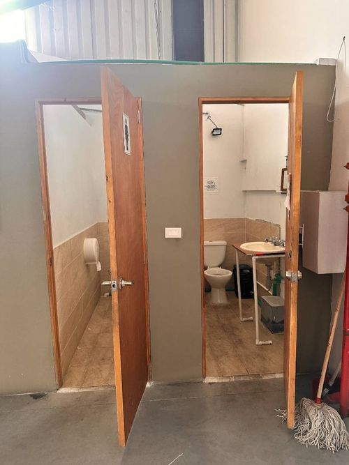 Bodega en arriendo en Simon Bolivar, Itagüí, 1000 m² · foto 10 de 17