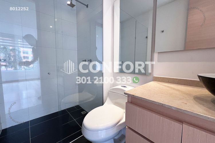 Apartamento de 2 alcobas en arriendo en Loma Benedictinos, Medellín, 100 m² · foto 20 de 24
