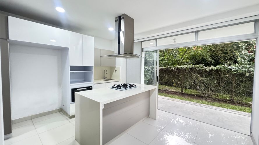 Apartamento en venta en Suramérica, Itagüí · foto 2 de 22