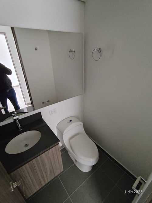 Apartamento de 2 alcobas en arriendo en Vía Las Palmas, Medellín, 74 m² · foto 4 de 14