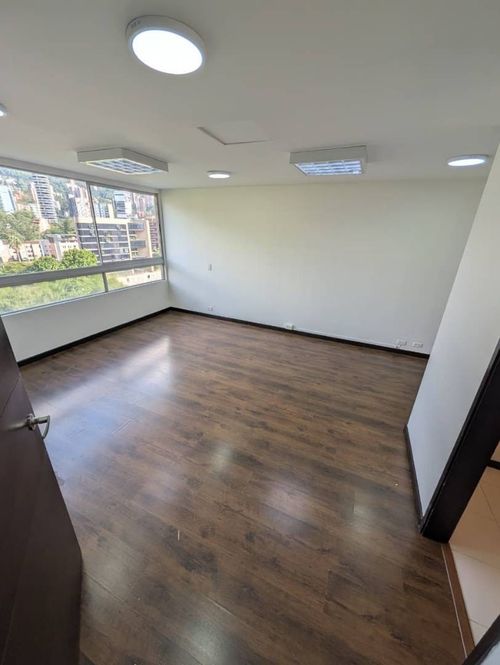 Oficina en arriendo en Las Palmas, Medellín, 100 m² · foto 6 de 14