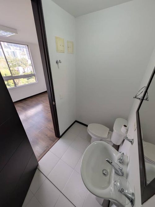 Oficina en arriendo en Las Palmas, Medellín, 100 m² · foto 7 de 14