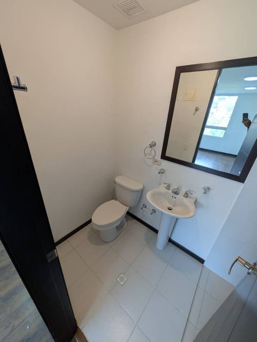 Oficina en arriendo en Las Palmas, Medellín, 100 m² · foto 14 de 14