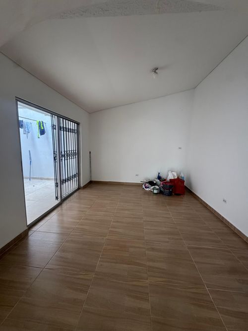 Casa de 3 alcobas en venta en Ciudad Capri, Cali, 145 m² · foto 2 de 12