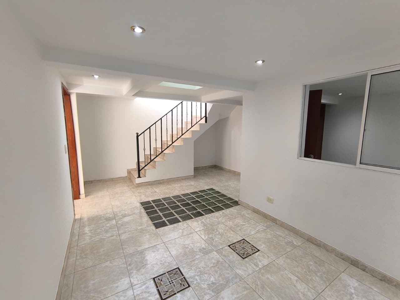 Casa en venta en Candelaria La Nueva, Bogotá · foto 9 de 20