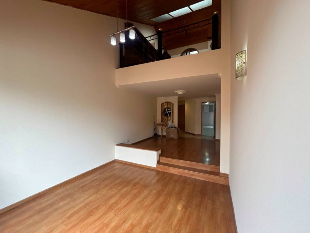 Apartamento en venta en Santa Barbara Central, Bogotá · foto 3 de 23