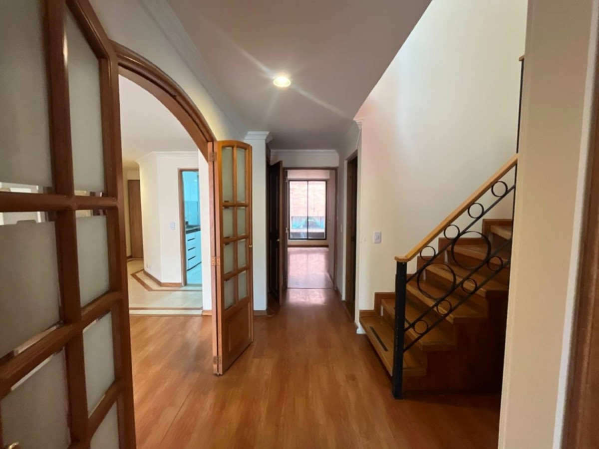 Apartamento en venta en Santa Barbara Central, Bogotá · foto 12 de 23