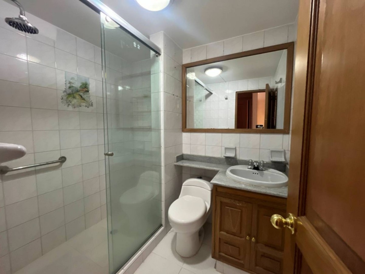 Apartamento en venta en Santa Barbara Central, Bogotá · foto 13 de 23