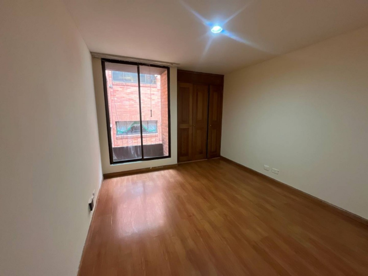 Apartamento en venta en Santa Barbara Central, Bogotá · foto 14 de 23