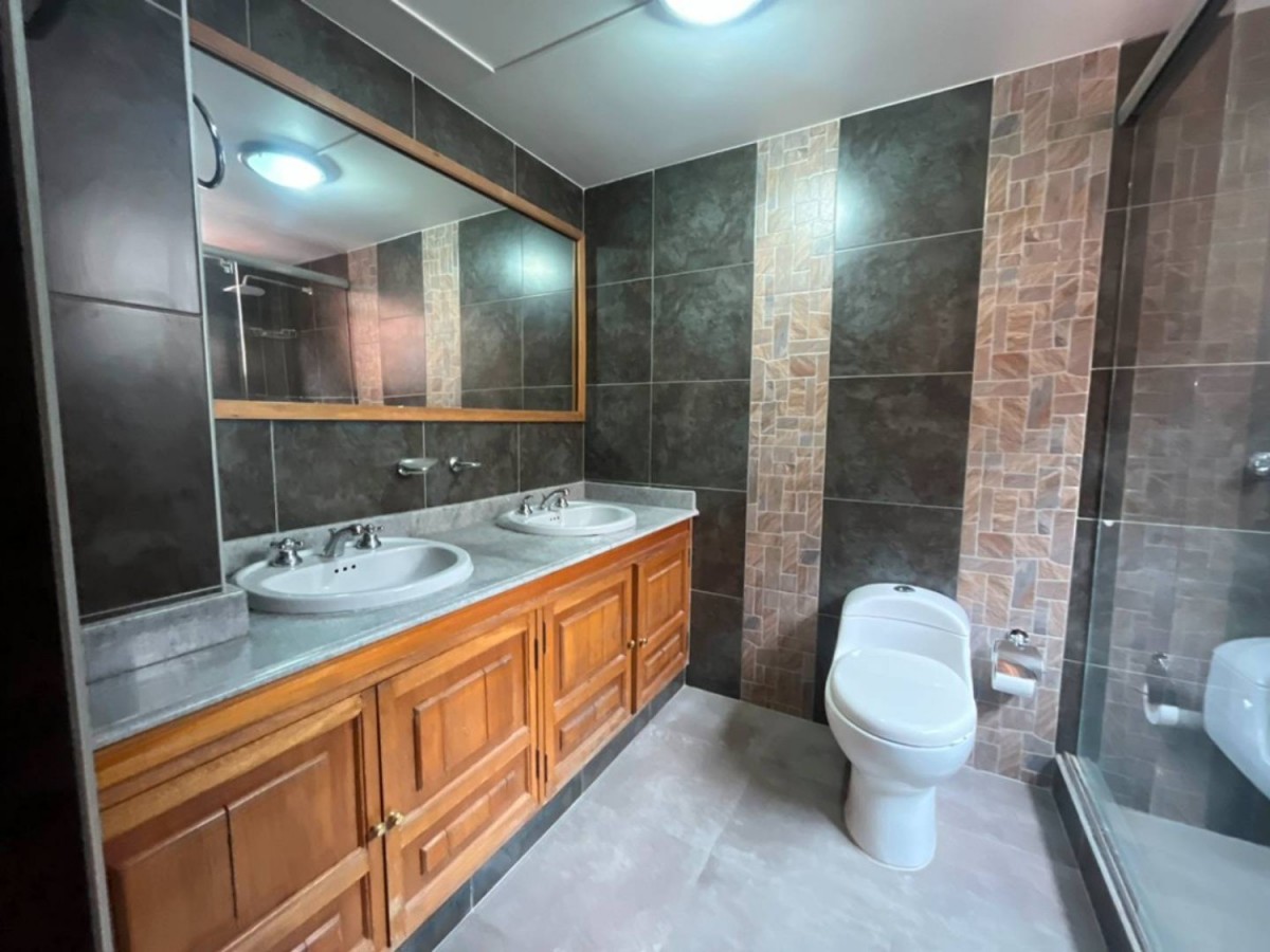 Apartamento en venta en Santa Barbara Central, Bogotá · foto 20 de 23