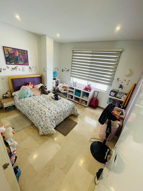 Casa de 4 alcobas en venta en Valle Del Lili, Cali, 504 m² · foto 12 de 24