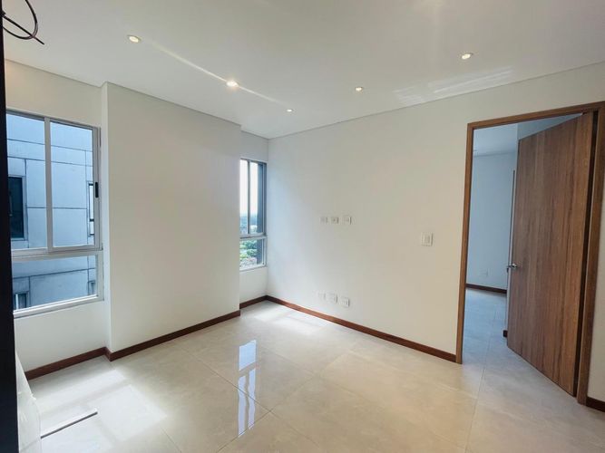 Apartamento de 3 alcobas en venta en Pance, Cali, 282 m² · foto 3 de 24