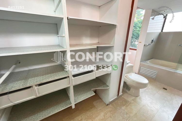 Apartamento de 2 alcobas en arriendo en Patio Bonito, Medellín, 142 m² · foto 13 de 24