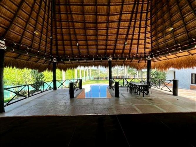 Casa de 10 alcobas en venta en Combia Baja, Pereira, 1712 m² · foto 3 de 9
