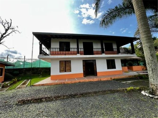 Casa de 10 alcobas en venta en Combia Baja, Pereira, 1712 m² · foto 6 de 9