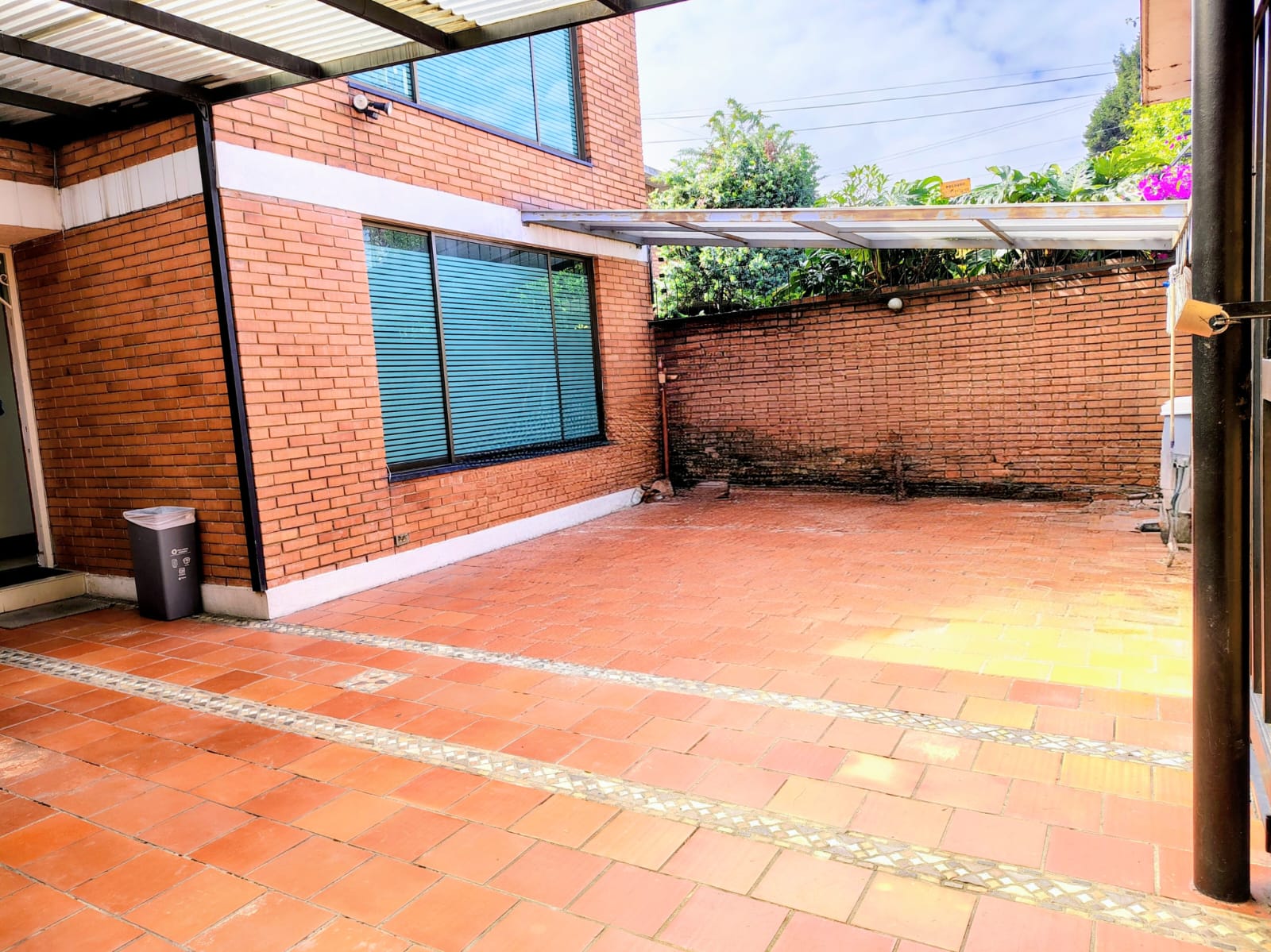 Casa en venta en La Esmeralda, Bogotá · foto 3 de 20