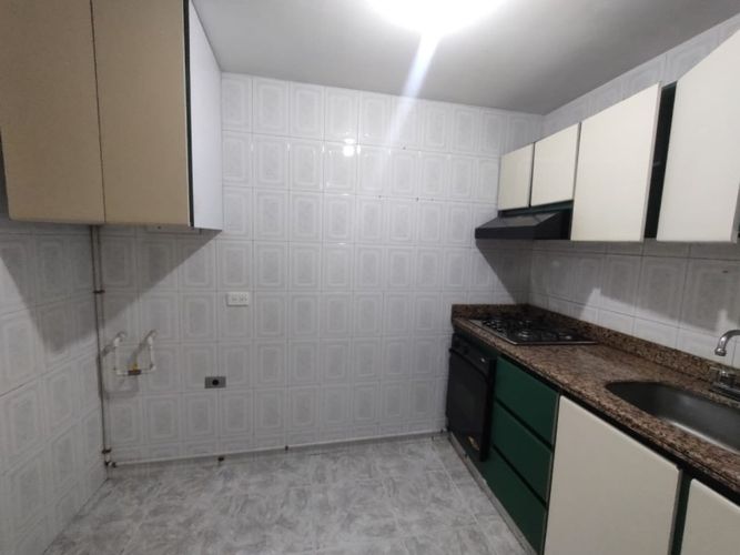 Apartamento de 2 alcobas en venta en Germania, Bogotá, 84 m² · foto 8 de 17