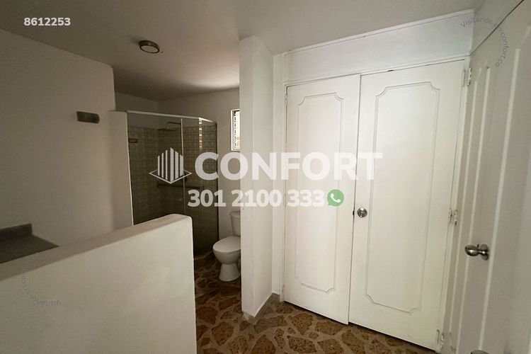 Apartamento de 4 alcobas en arriendo en Conquistadores, Medellín, 240 m² · foto 18 de 24