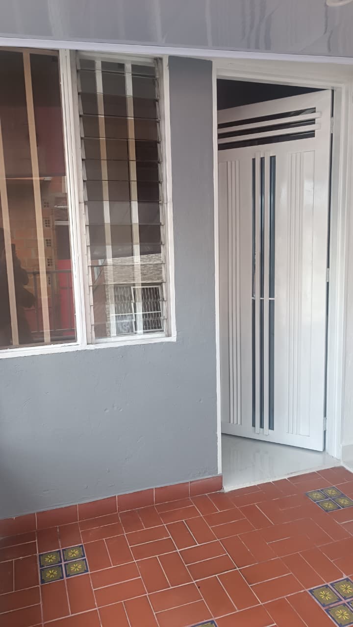 3BR House in Loma de los bernal (75 m²) for Sale - 3