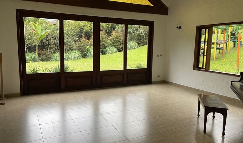 Finca en venta en Santa Elena, El Retiro, 470 m² · foto 3 de 8
