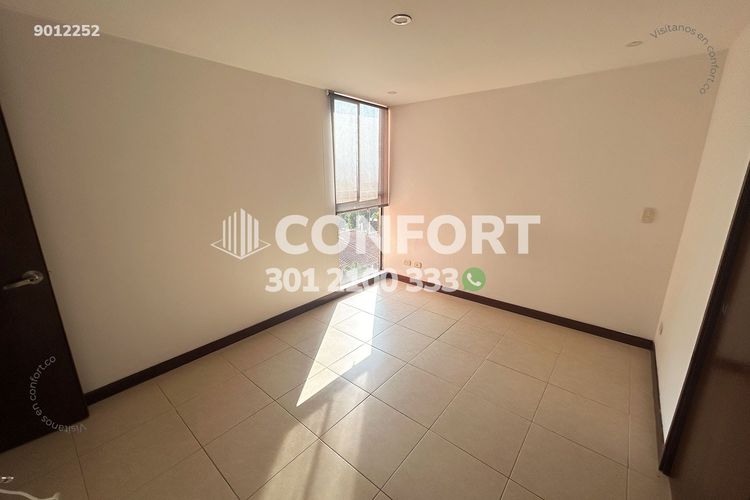 Apartamento de 2 alcobas en arriendo en Loma Del Esmeraldal, Envigado, 75 m² · foto 14 de 20