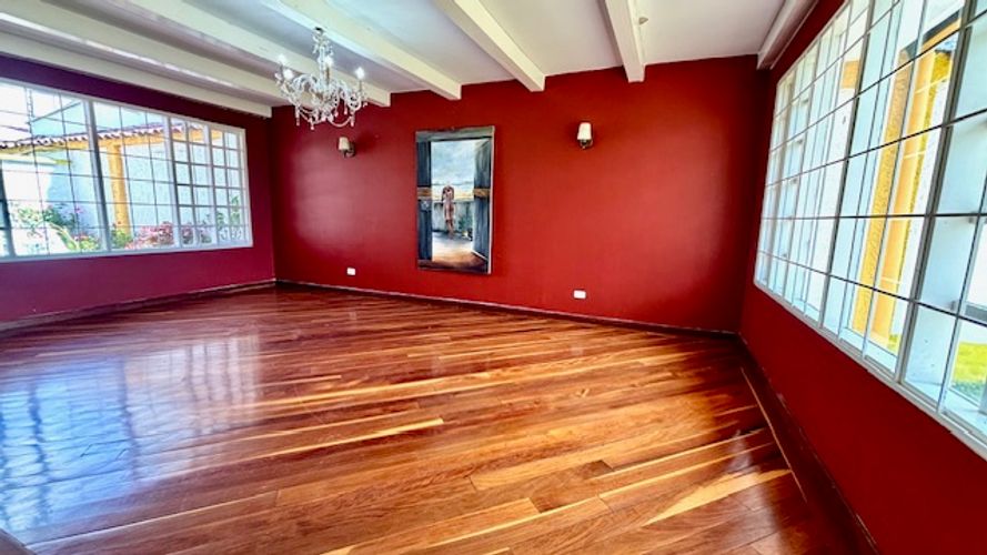 Casa de 4 alcobas en venta en San Luis, Chía, 1215 m² · foto 4 de 24