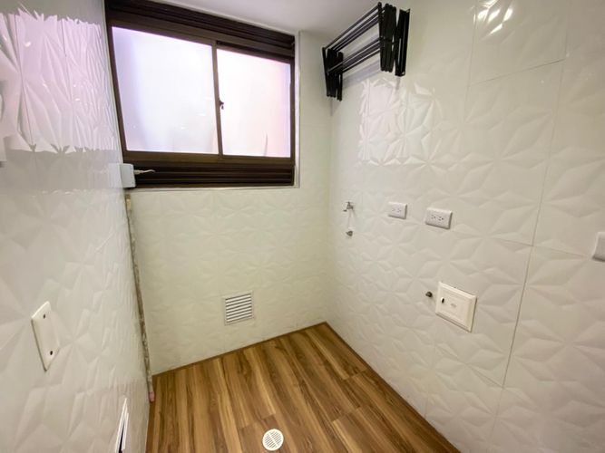 Apartaestudio en venta en Chico Norte, Bogotá, 42 m² · foto 7 de 21