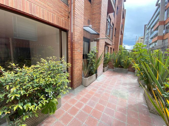 Apartaestudio en venta en Chico Norte, Bogotá, 42 m² · foto 11 de 21