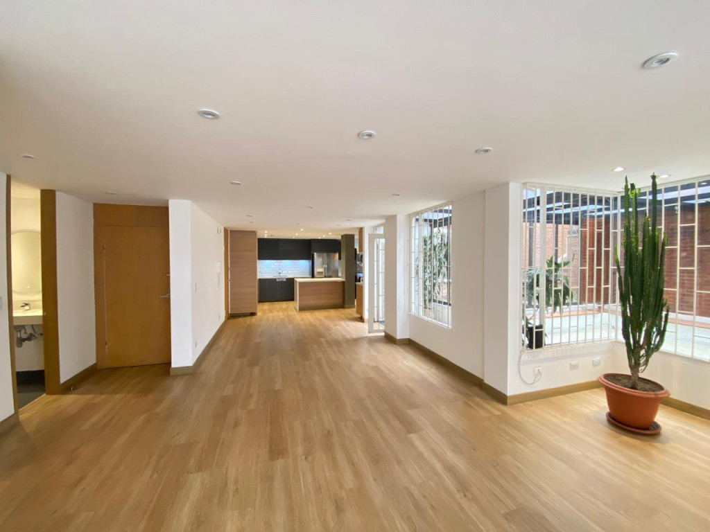 Apartamento en venta en Chico Norte, Bogotá · foto 2 de 24