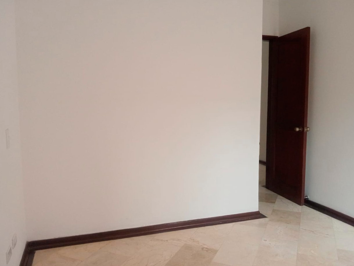 Apartamento en arriendo en Laureles, Medellín · foto 15 de 18