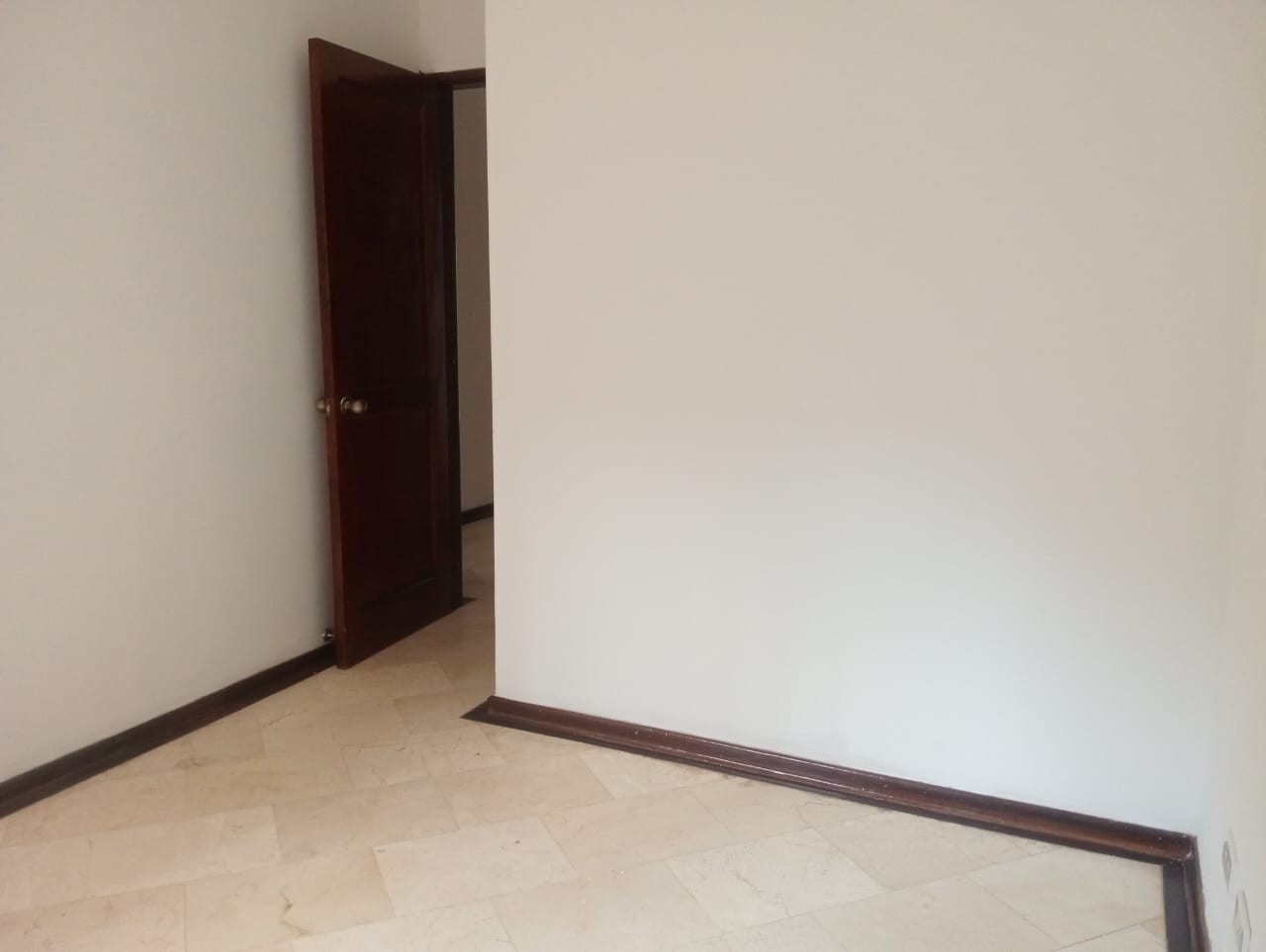 Apartamento en arriendo en Laureles, Medellín · foto 8 de 18